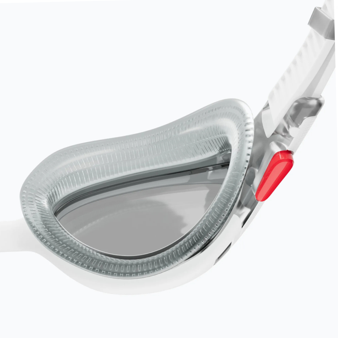 Speedo 8-00233214500 Biofuse 2.0 Swim Goggles (White / Red / Light Smoke)