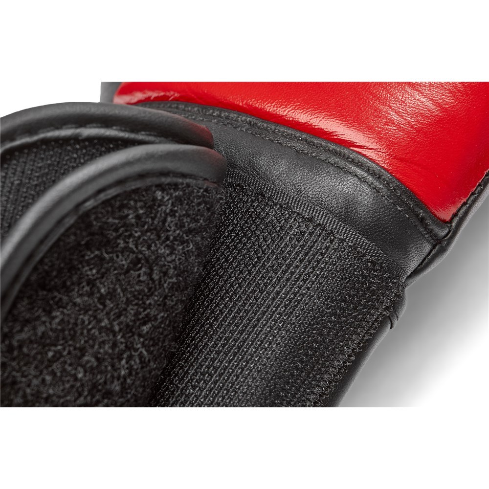 Reebok RSCB-10040 10oz Combat Leather Training Gloves (Red/Black)