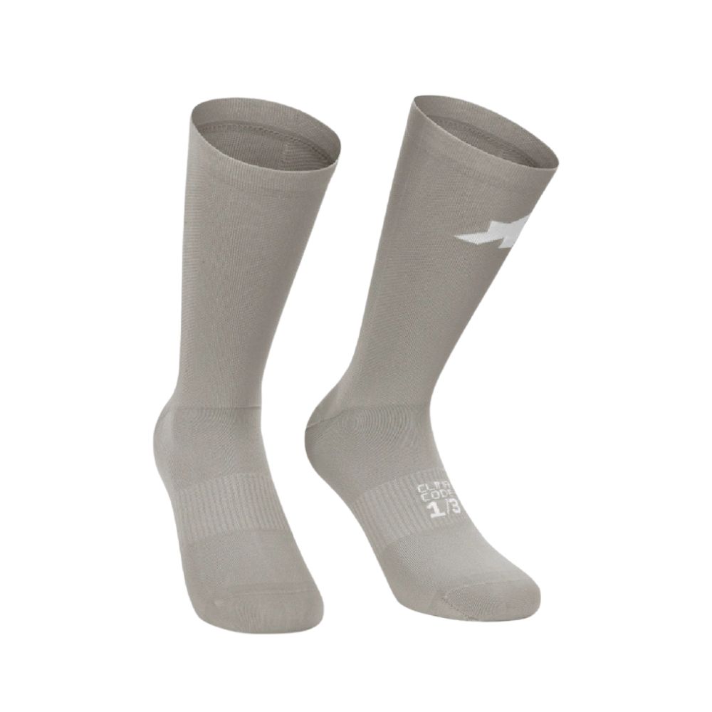 ASSOS CP13.60.777.9F.0 Racing Socks S11 - Almond Milk (Size 0)